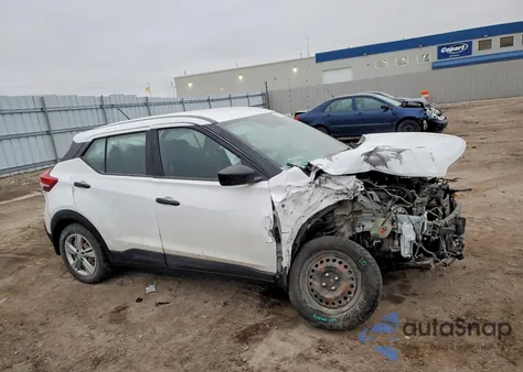 2020 Nissan Kicks S z USA, uszkodzony, nr VIN 3N1CP5BV2LL529037